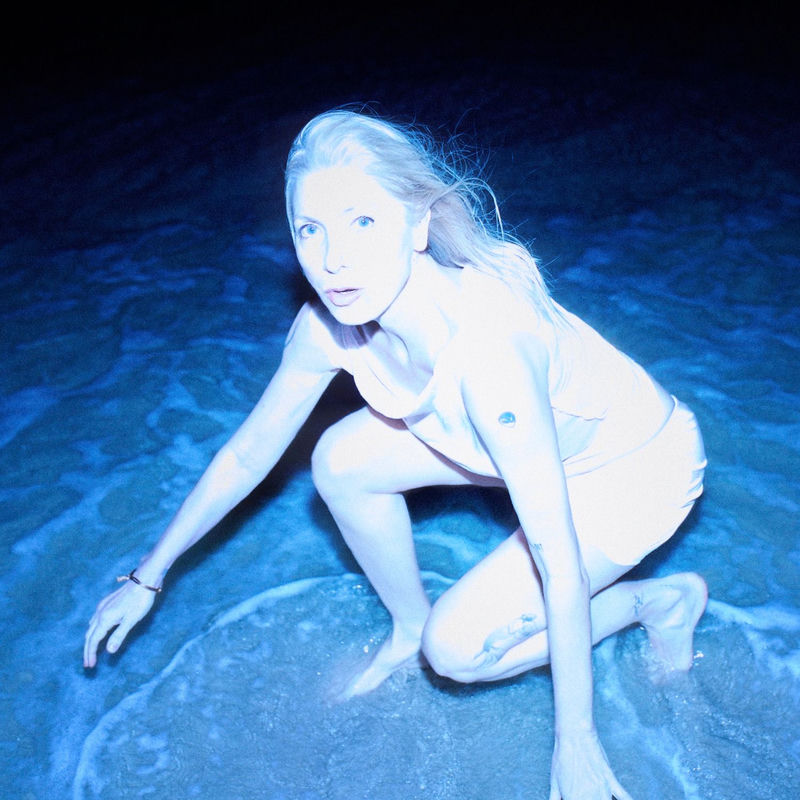 Ellen Allien - Riot (Original Mix)