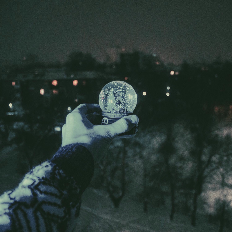 V&Oslash;J & ATSMXN - Winter Memories (Antipole Remix)