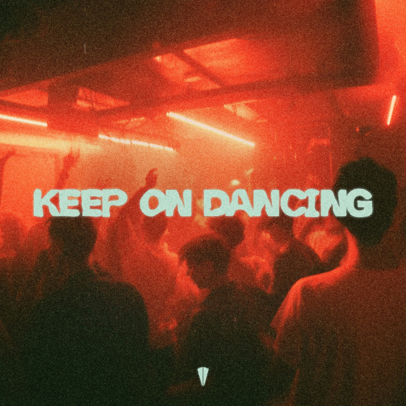 Sol Novaro & SOLECO - Keep On Dancing (Extended Mix)
