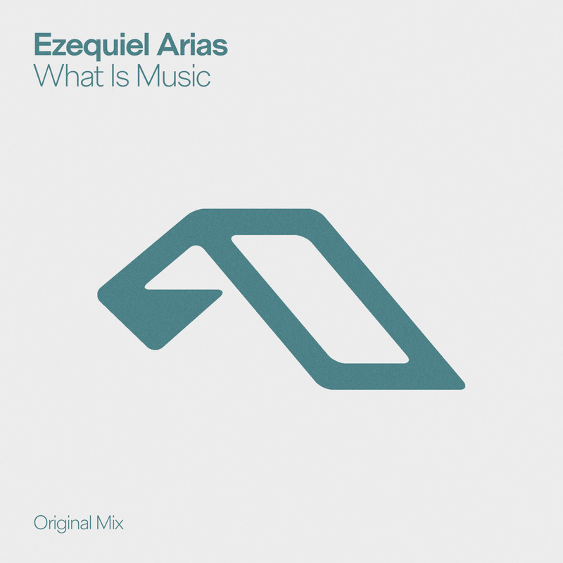 Ezequiel Arias - What Is Music (Extended Mix)