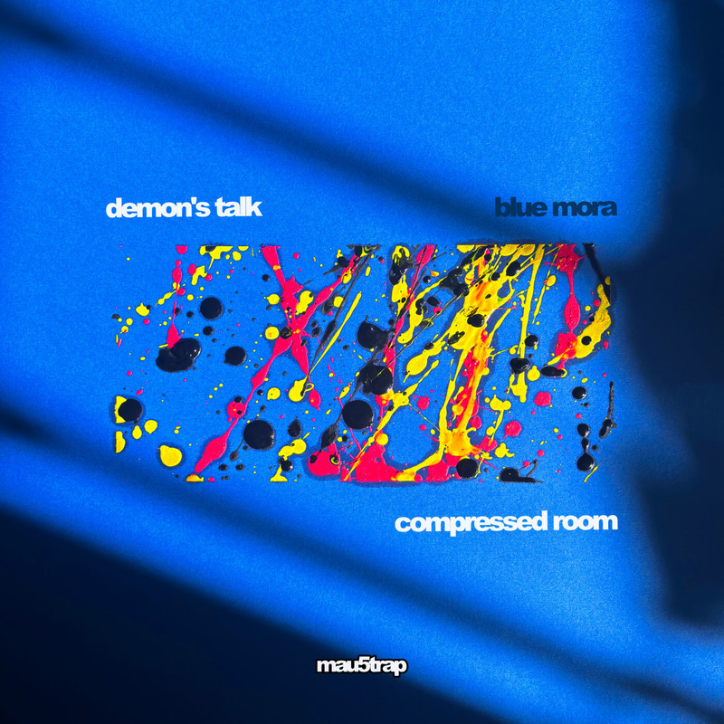 Blue Mora - Compressed Room (Original Mix)