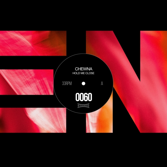 Chewna - Hold Me Close (Extended Mix)