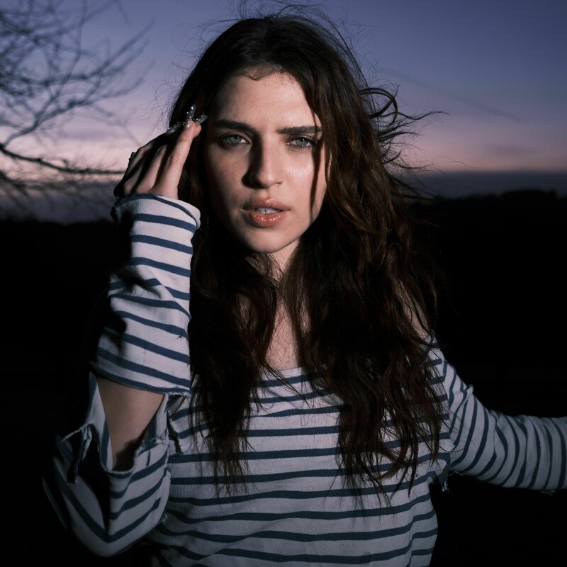 Mae Muller - Breakaway (Original Mix)
